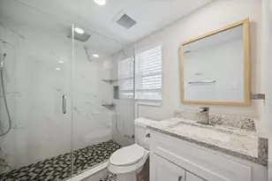 781 Lovers Ln, Houston, TX 77091 - Photo 19