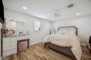 781 Lovers Ln, Houston, TX 77091 - Photo 21