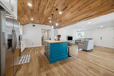 781 Lovers Lane, Houston, TX 77091 - Photo 7