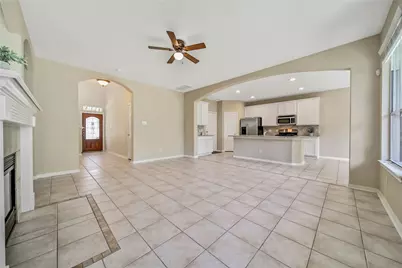 111 W Burberry Circle, The Woodlands, TX 77384 - Photo 7