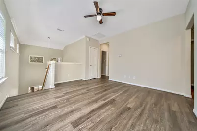 111 W Burberry Circle, The Woodlands, TX 77384 - Photo 15