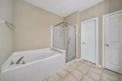 111 W Burberry Circle, The Woodlands, TX 77384 - Photo 23