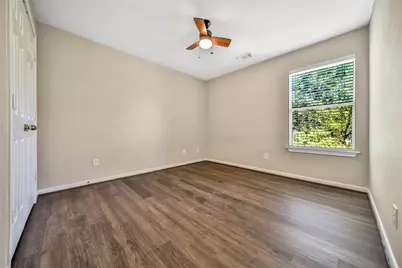 111 W Burberry Circle, The Woodlands, TX 77384 - Photo 25