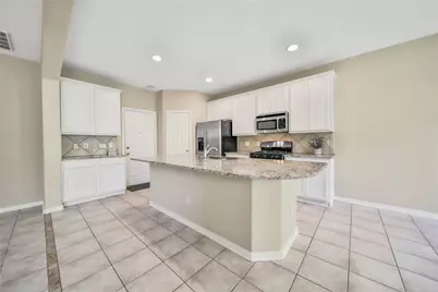111 W Burberry Circle, The Woodlands, TX 77384 - Photo 9