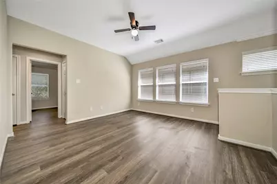 111 W Burberry Circle, The Woodlands, TX 77384 - Photo 17