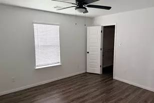 2312 Ross St, Waller, TX 77484 - Photo 3