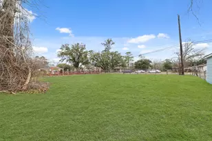 7502 Ley Rd, Houston, TX 77028 - Photo 11