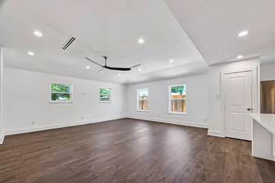 1338 Seaspray Court, Houston, TX 77008 - Photo 11