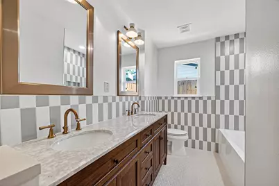 1338 Seaspray Court, Houston, TX 77008 - Photo 29
