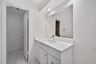 14724 Perthshire Rd, Houston, TX 77079 - Photo 23