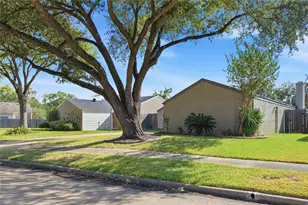 2211 Kinbrook Dr, Houston, TX 77077 - Photo 3
