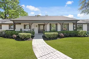 7525 Middlewood St, Houston, TX 77063 - Photo 1