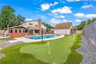 2202 Erin Glen Ct, Deer Park, TX 77536 - Photo 3