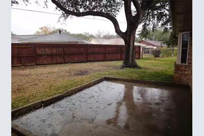 1907 Williamsburg Court S, League City, TX 77573 - Photo 5