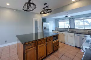 2040 W Guenther Ln, La Grange, TX 78945 - Photo 17