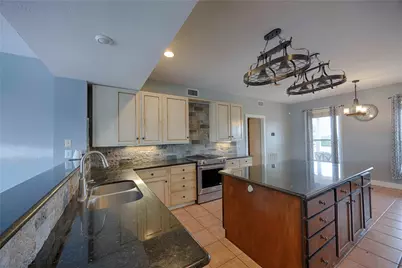 2040 W Guenther Lane, La Grange, TX 78945 - Photo 19