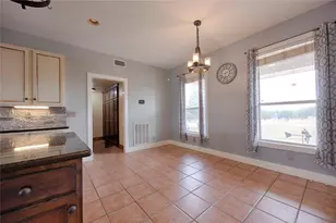2040 W Guenther Ln, La Grange, TX 78945 - Photo 11