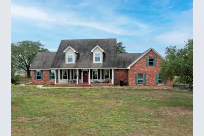 2040 W Guenther Lane, La Grange, TX 78945 - Photo 1