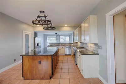 2040 W Guenther Lane, La Grange, TX 78945 - Photo 13