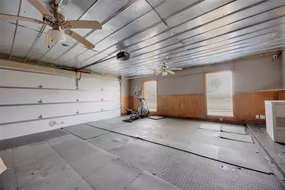 2040 W Guenther Lane, La Grange, TX 78945 - Photo 33