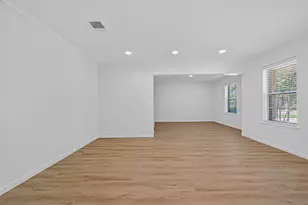 910 Kingsbridge Rd, Houston, TX 77073 - Photo 9