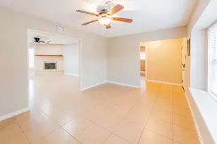 10823 Overlea Dr, Houston, TX 77089 - Photo 7