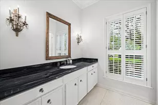 515 Hunterwood Dr, Houston, TX 77024 - Photo 19
