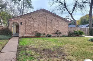 12531 Hazelwood Ln, Houston, TX 77077 - Photo 1