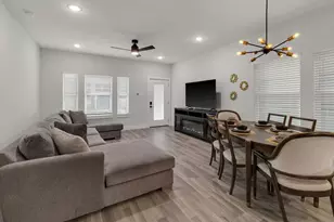 3316 Bacchus St, Houston, TX 77022 - Photo 3