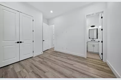 2421 Harrington Street, Houston, TX 77026 - Photo 11