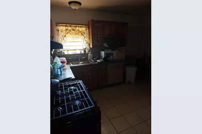 5874 Westover Street, Houston, TX 77033 - Photo 7