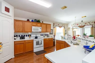 4902 Quiet Canyon Drive, Friendswood, TX 77546 - Photo 13