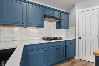 2304 Meadows Boulevard, League City, TX 77573 - Photo 17