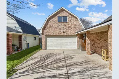 2304 Meadows Boulevard, League City, TX 77573 - Photo 39