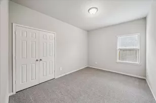 935 Golden Willow Ln, Conroe, TX 77304 - Photo 13