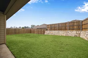 935 Golden Willow Ln, Conroe, TX 77304 - Photo 19