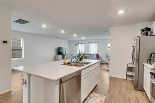 9818 Wembley Vis Ct, Baytown, TX 77521 - Photo 9