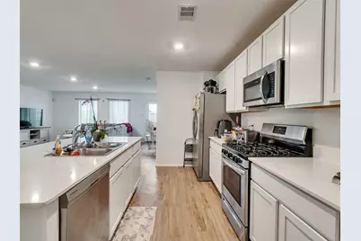 9818 Wembley Vista Court, Baytown, TX 77521 - Photo 7