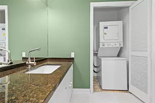 15 Greenway Plz, Houston, TX 77046 - Photo 23