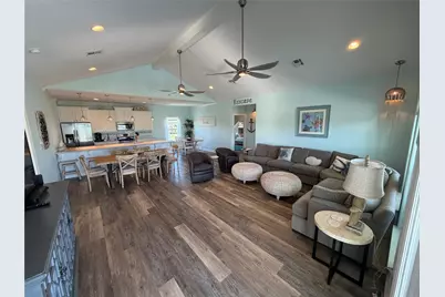 926 Surfside Drive, Crystal Beach, TX 77650 - Photo 17