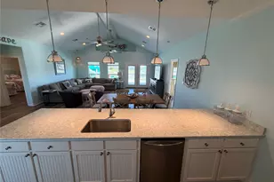 926 Surfside Dr, Crystal Beach, TX 77650 - Photo 25