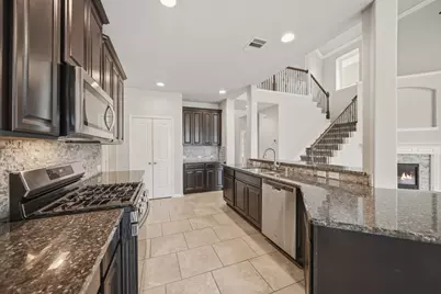 223 Auburn Shores Court, Richmond, TX 77469 - Photo 9