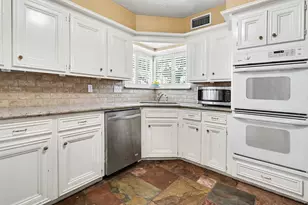 12415 Ella Lee Ln, Houston, TX 77077 - Photo 11