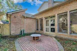 15835 N Barkers Landing Rd, Houston, TX 77079 - Photo 33