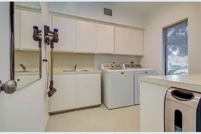 15835 N Barkers Landing Road, Houston, TX 77079 - Photo 21