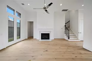 1155 Castellina Ln, Houston, TX 77055 - Photo 3