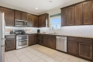 1306 S Magnolia St, Rockport, TX 78382 - Photo 11
