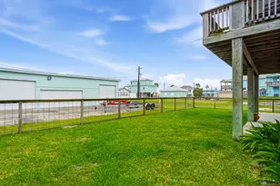 1306 S Magnolia St, Rockport, TX 78382 - Photo 33