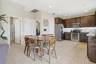1306 S Magnolia St, Rockport, TX 78382 - Photo 9