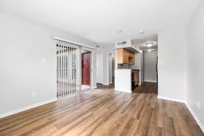 1900 Bay Area Boulevard #144, Houston, TX 77058 - Photo 9